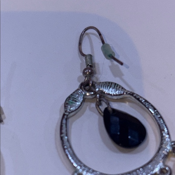 3/$20 Elegant Silver and Black Dangle Earrings - Picture 4 of 4
